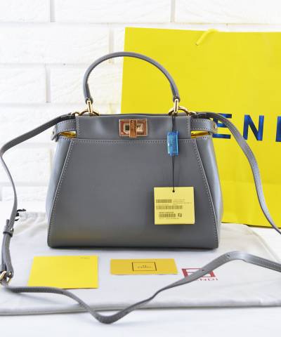 Сумка Fendi Peekaboo Medium Satchel Grey